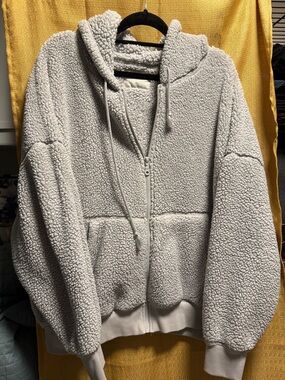 Aeropostale Light Gray Sherpa Zip Hoodie